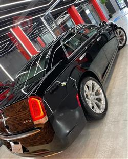 کرایسلەر 300